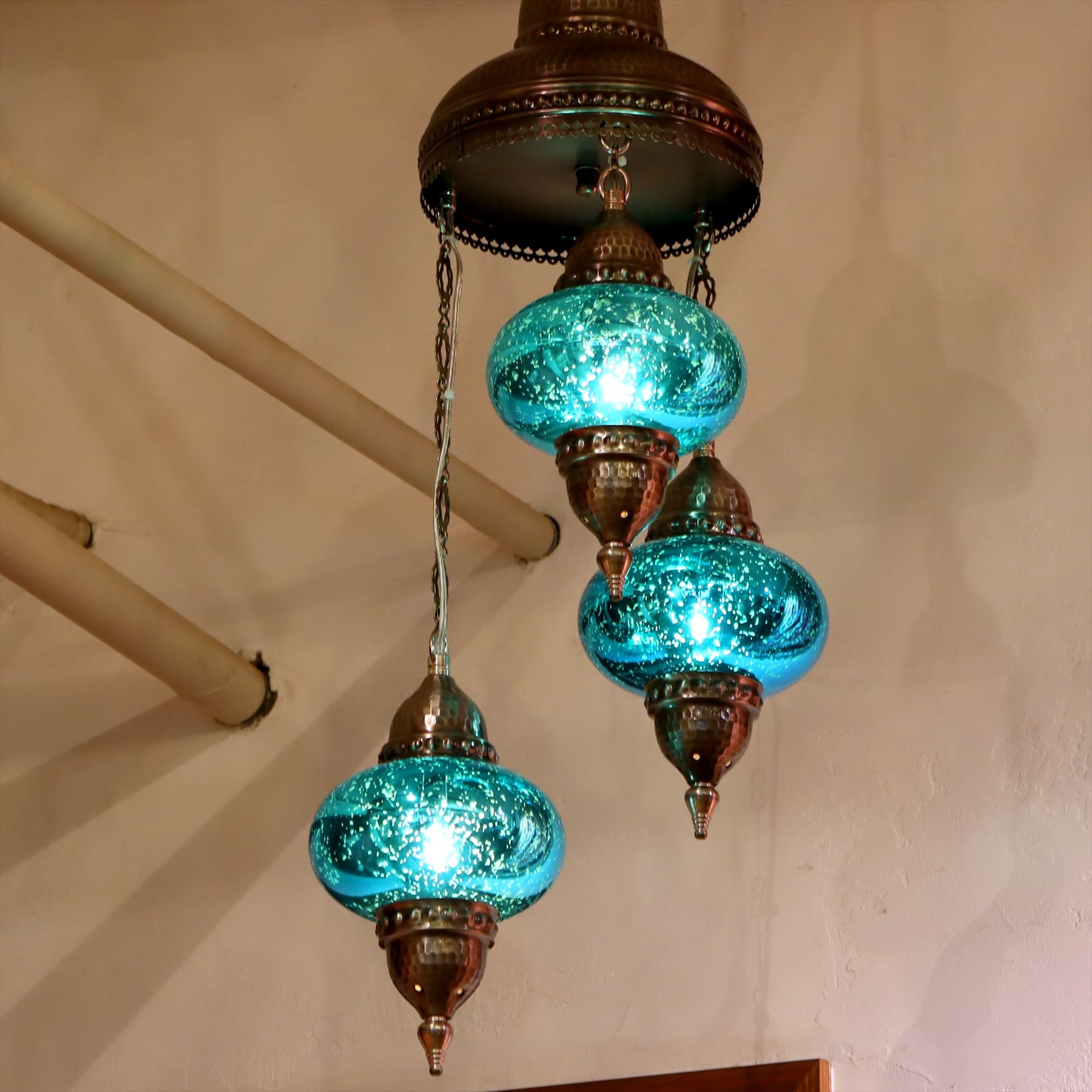 トルコランプ・アンティークフィニッシュ 3灯シャンデリア螺旋