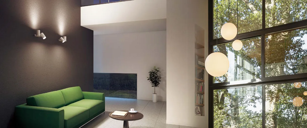 吹抜け空間のコーディネート実例集｜画像で学ぶ照明の配置と選び方