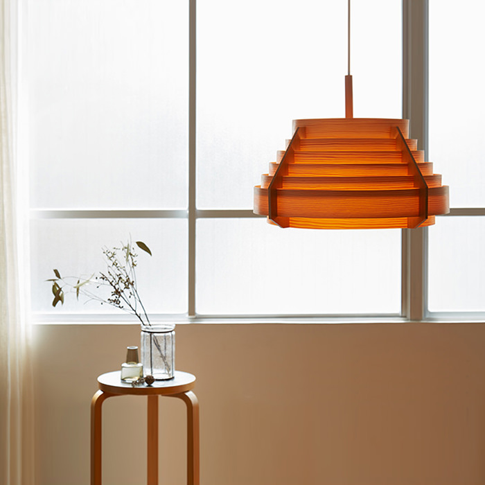 ペンダントライト・北欧 パイン材 3灯 8畳 | ヤコブソンランプ｜照明の