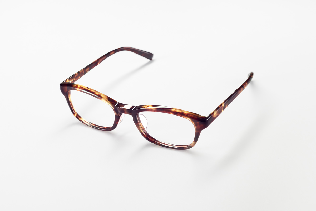 JINS（ジンズ）から”メガネの聖地”鯖江製セルロイドフレーム