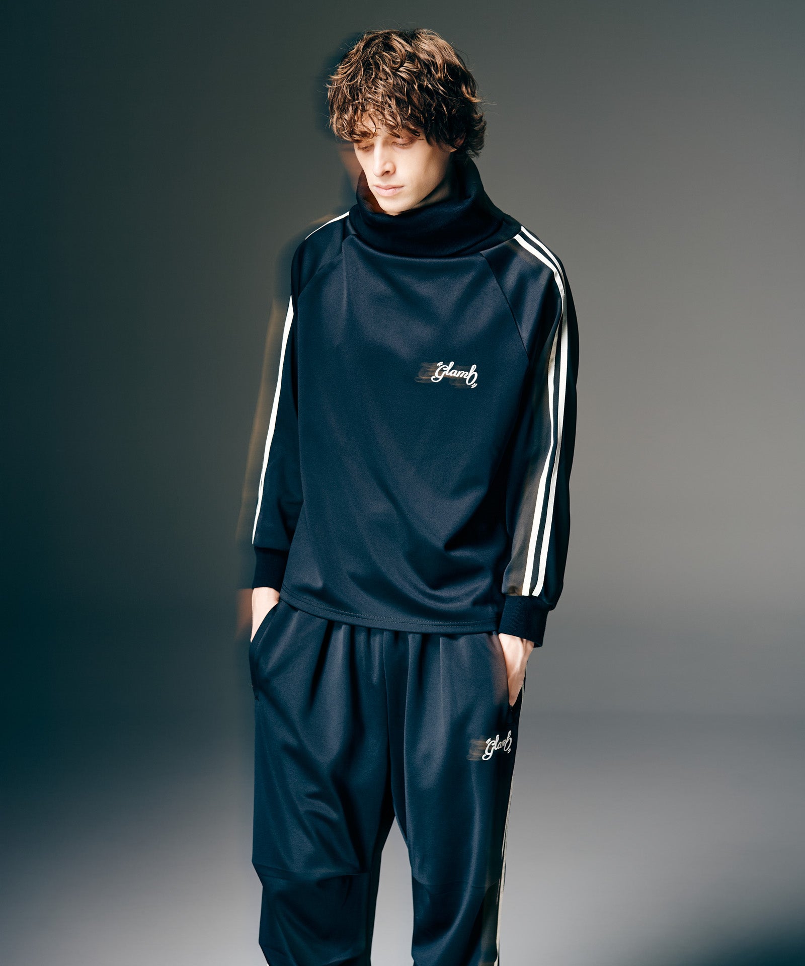 GB0126/CS04 : Turtleneck Jersey / タートルネックジャージ | glamb