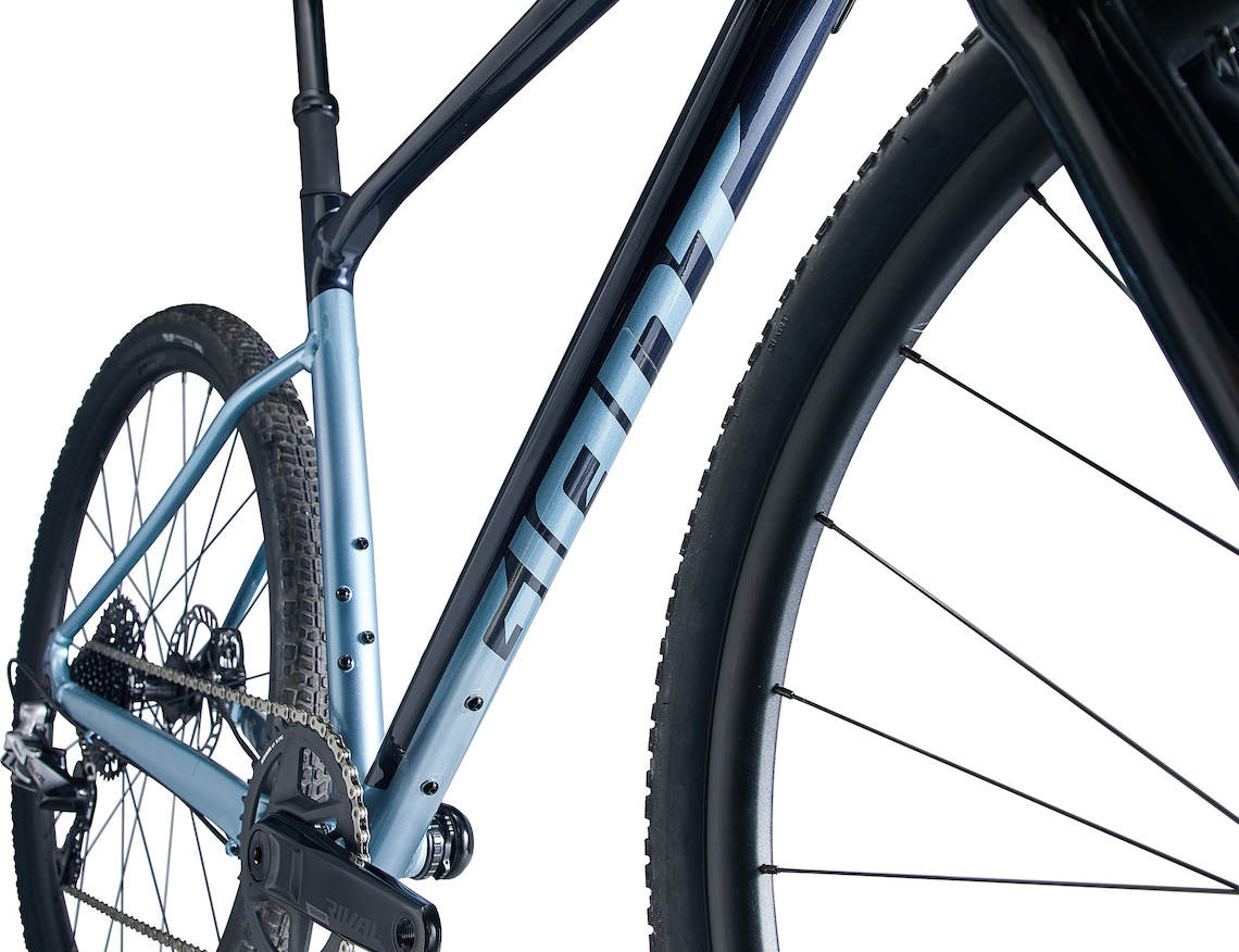 2023 GIANT Bicycles | REVOLT X 1