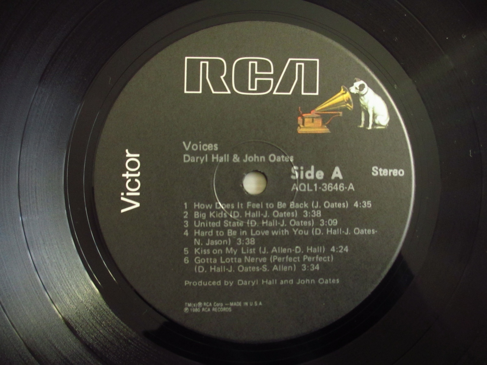 Daryl Hall & John Oates / Voices - Guitar Records