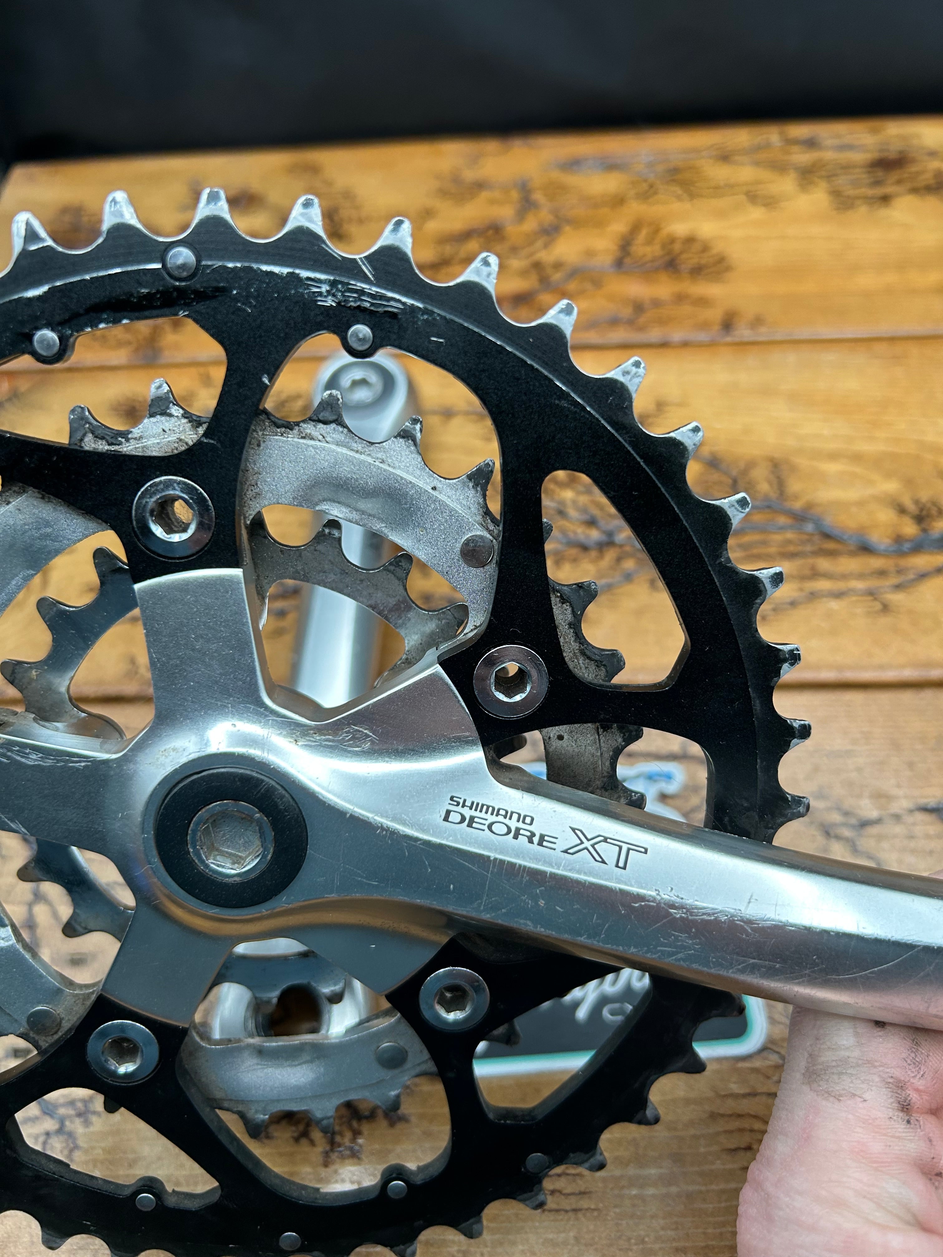 Shimano Deore XT FC-m737 44/32/22 175mm Crankset – Gringineer Cycles