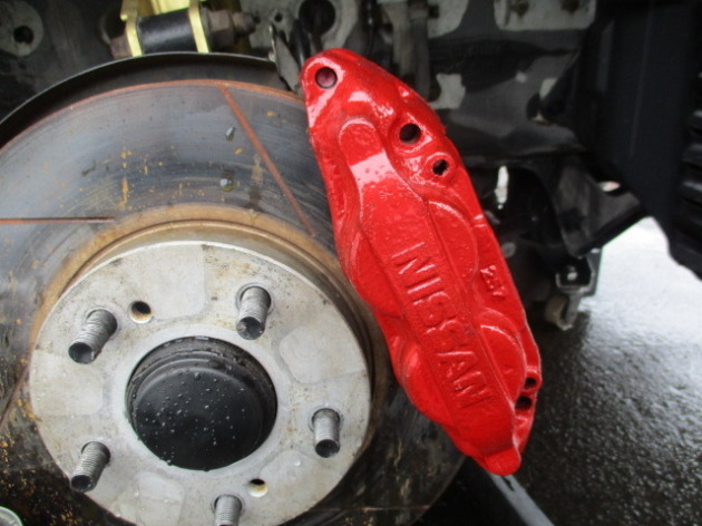 S15シルビアSPEC-Rのフロントブレーキキャリパー交換！｜交通事故修理