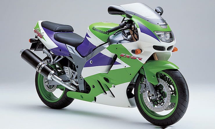 Kawasaki ZX-9R Review (1994-1997) + Buying Guide & Tips