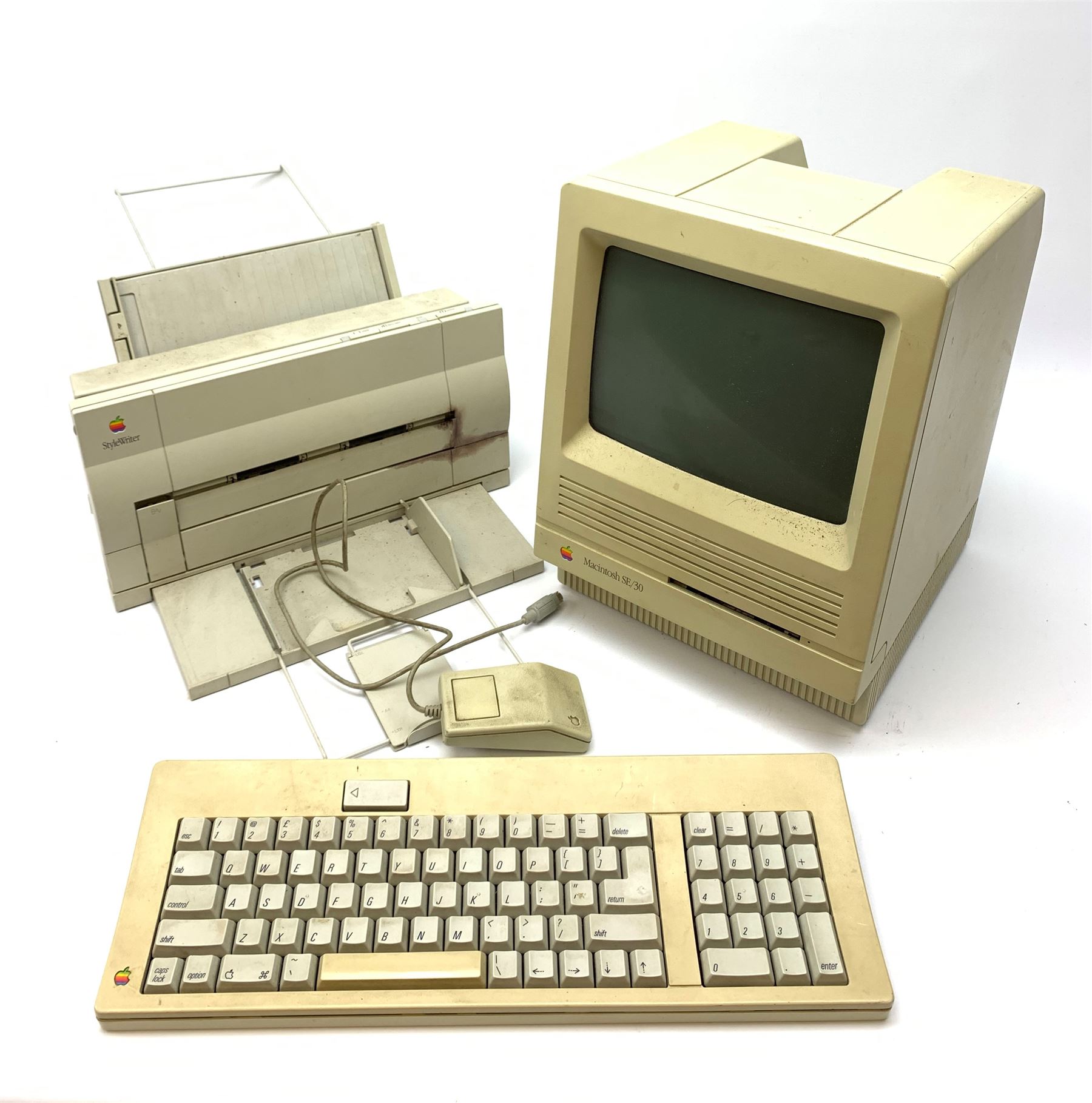 Macintosh SE/30 Apple Computer Model No: M5119 | White Goods