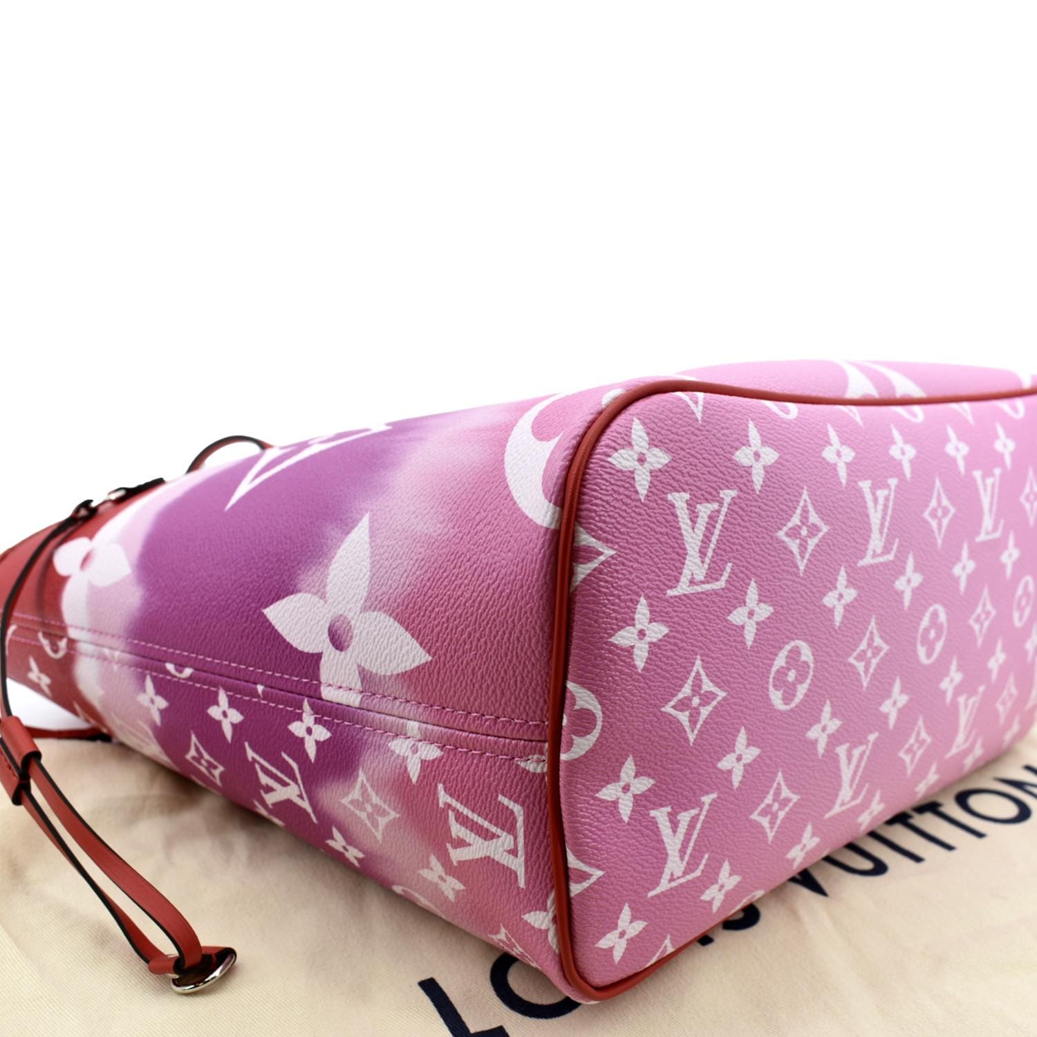 Louis Vuitton Neverfull Monogram Shoulder Bag