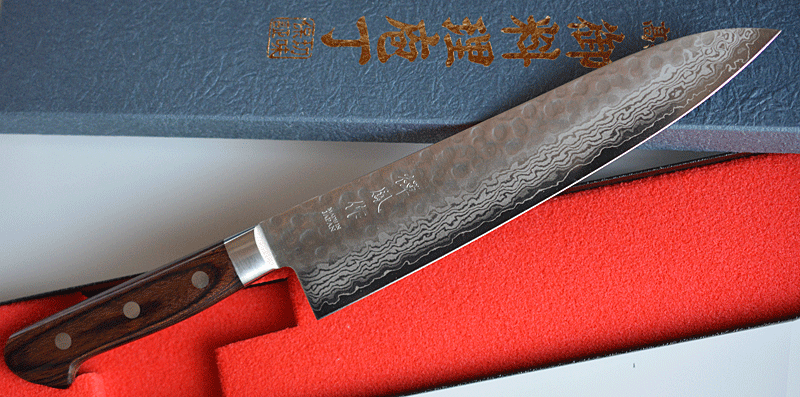 切れ味とコスパ最強！おすすめVG10ダマスカスの牛刀 禅鳳作