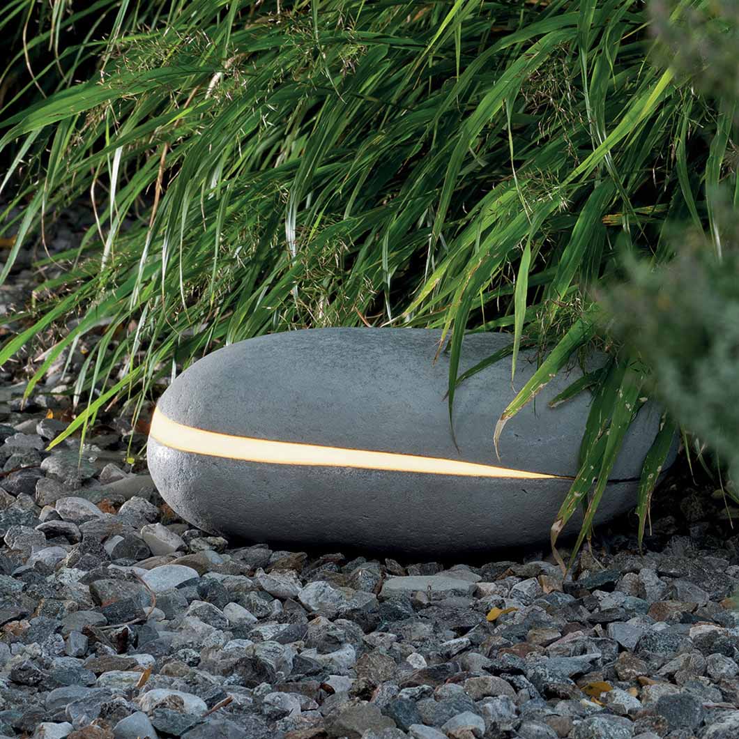 9010 Pria Brenta 1125A LED Outdoor Floor Path Light | Darklight