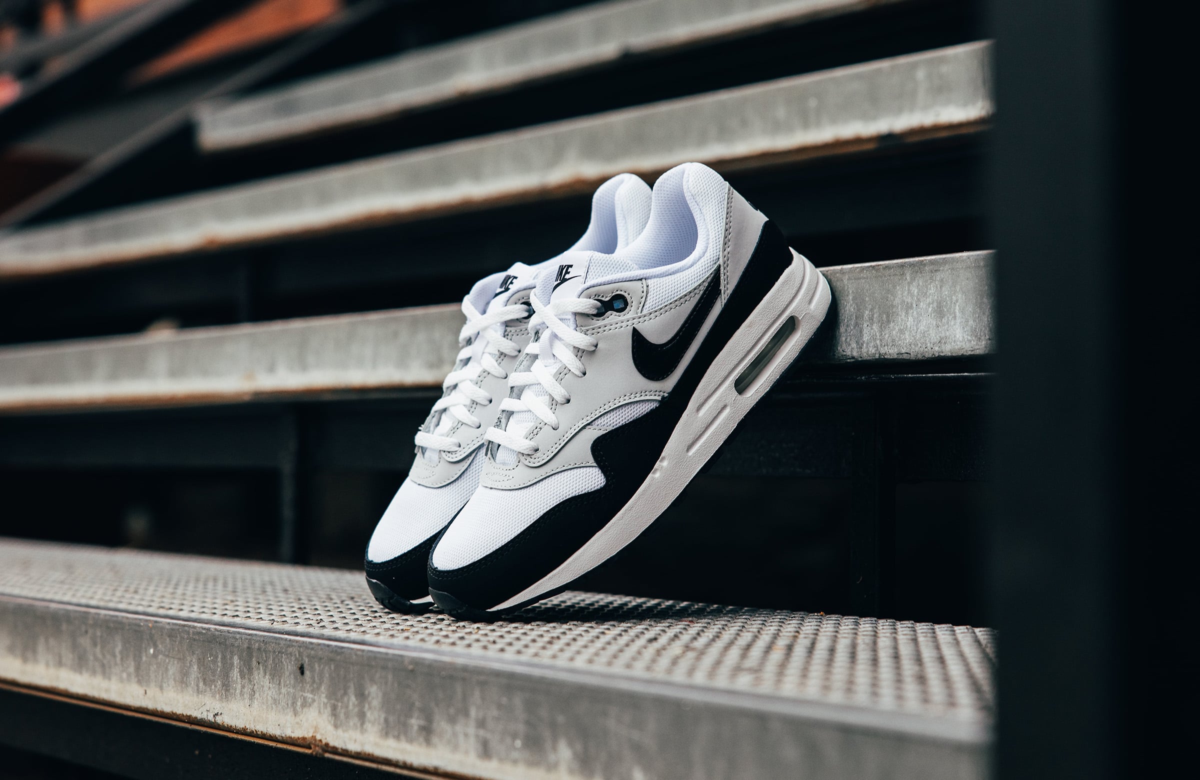 The Nike Air Max 1 “White Black” Brings in the New Year – DTLR