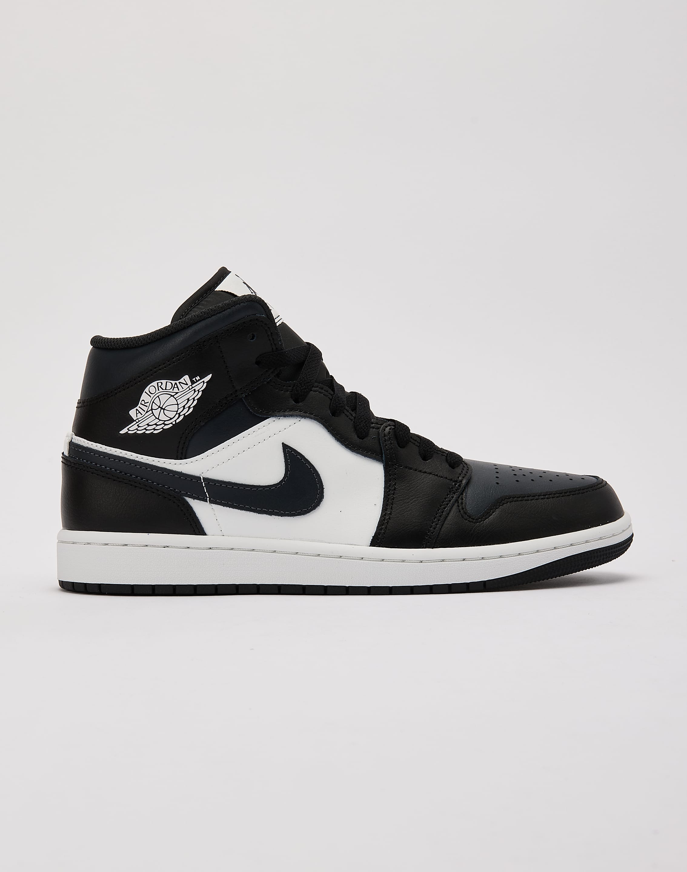 Jordan Air Jordan 1 Mid – DTLR
