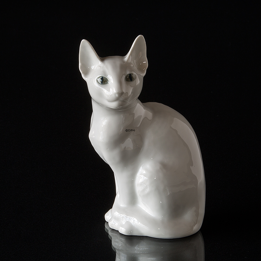 Siamese Cat looking to the side, Royal Copenhagen figurine no