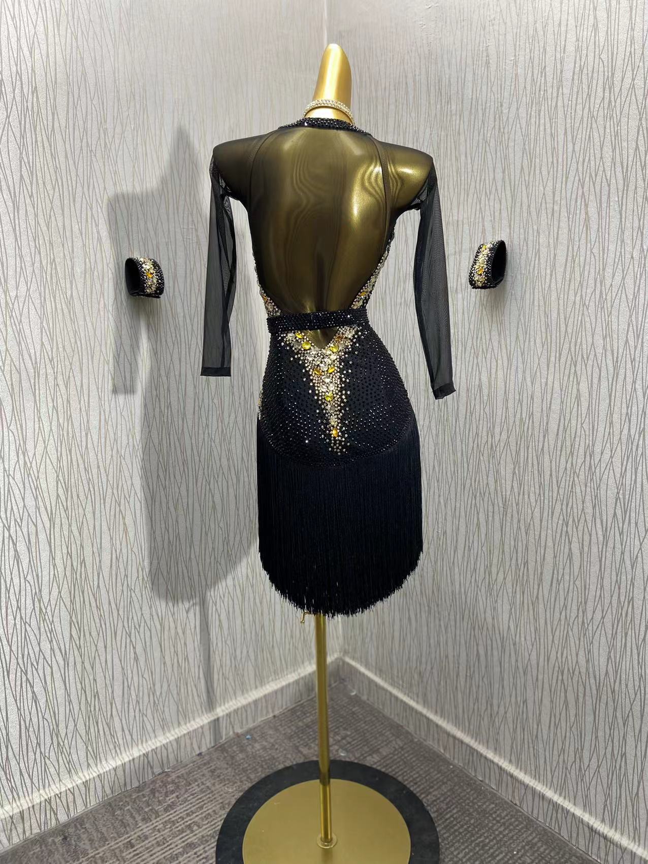 社交ダンスドレス・ラテンドレス・オーダーメイド対応（競技・デモ用