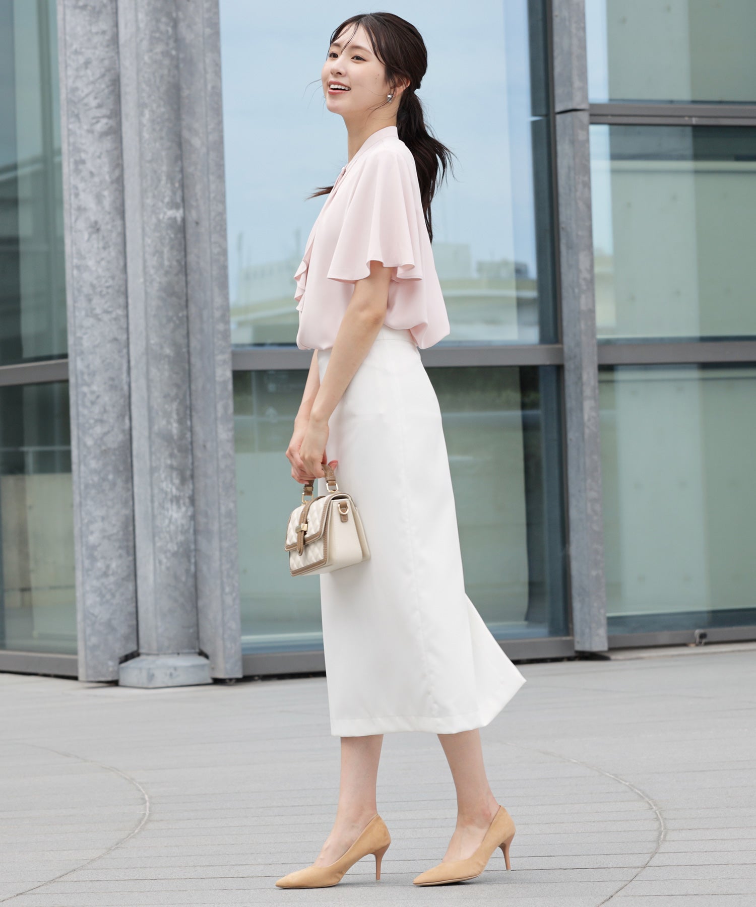 深スリットのきれいめタイトスカートds5010 ホワイト – [公式]DRESS+