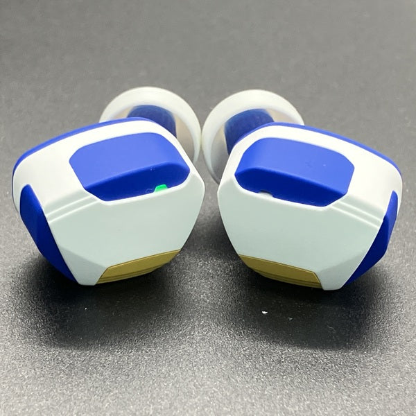 final 【中古】ドラゴンボールZ×final 完全ワイヤレスイヤホン
