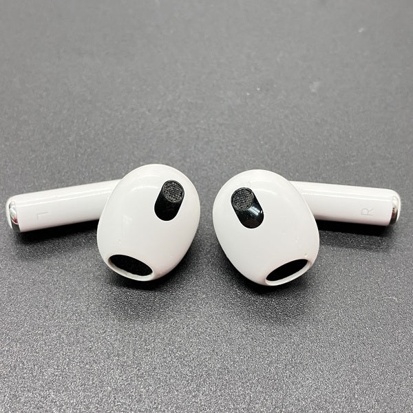 Apple 【中古】Airpods MME73J/A 3rd Generation【秋葉原】 – e☆イヤホン
