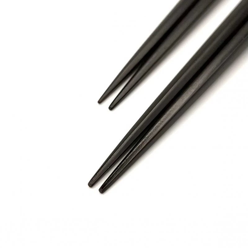 送料無料】山中塗 縞黒檀六角持ち手螺鈿二段市松 夫婦箸セット【桐箱入