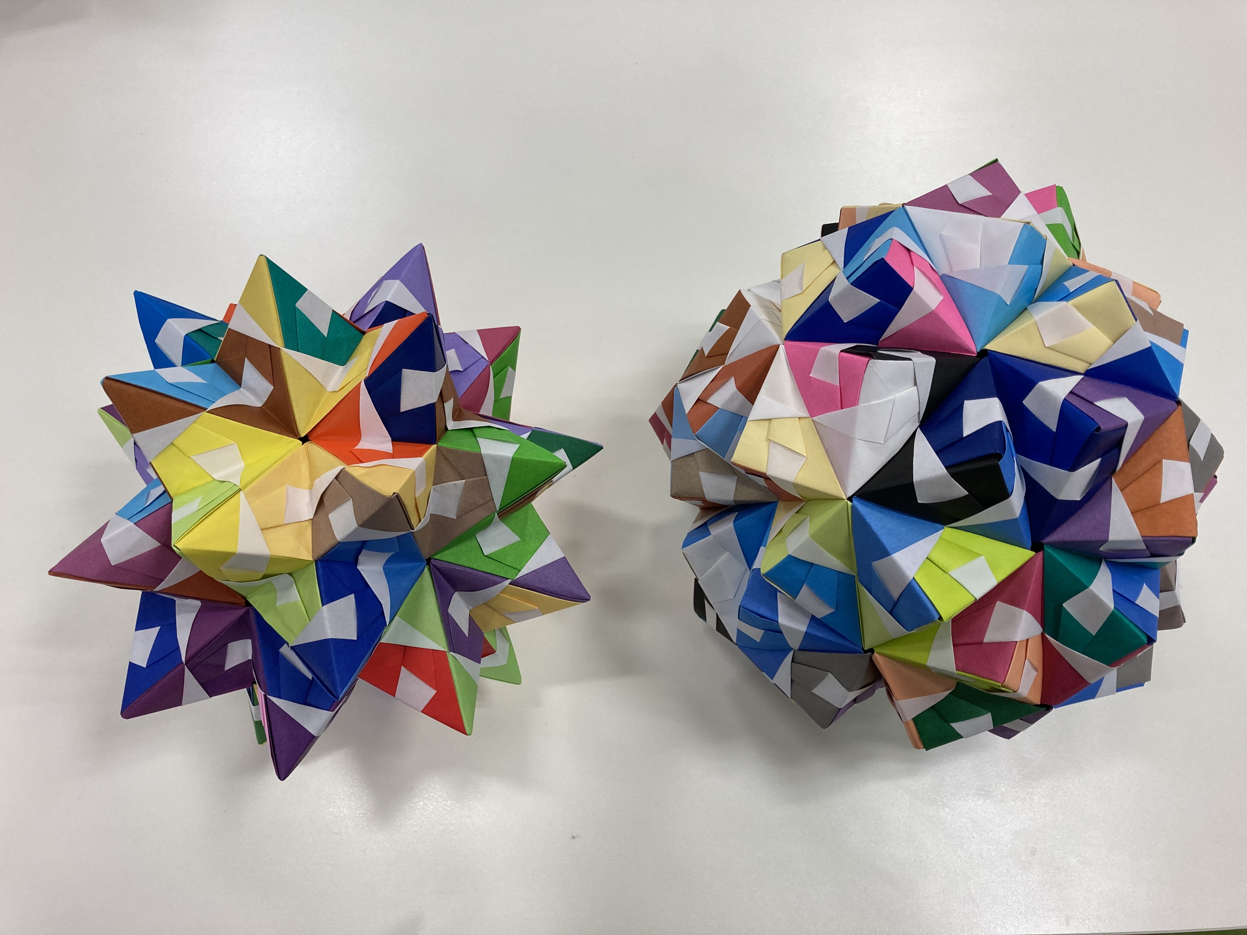 60枚と90枚の折り紙アート | 松山市・東温市の英会話スクール アミック