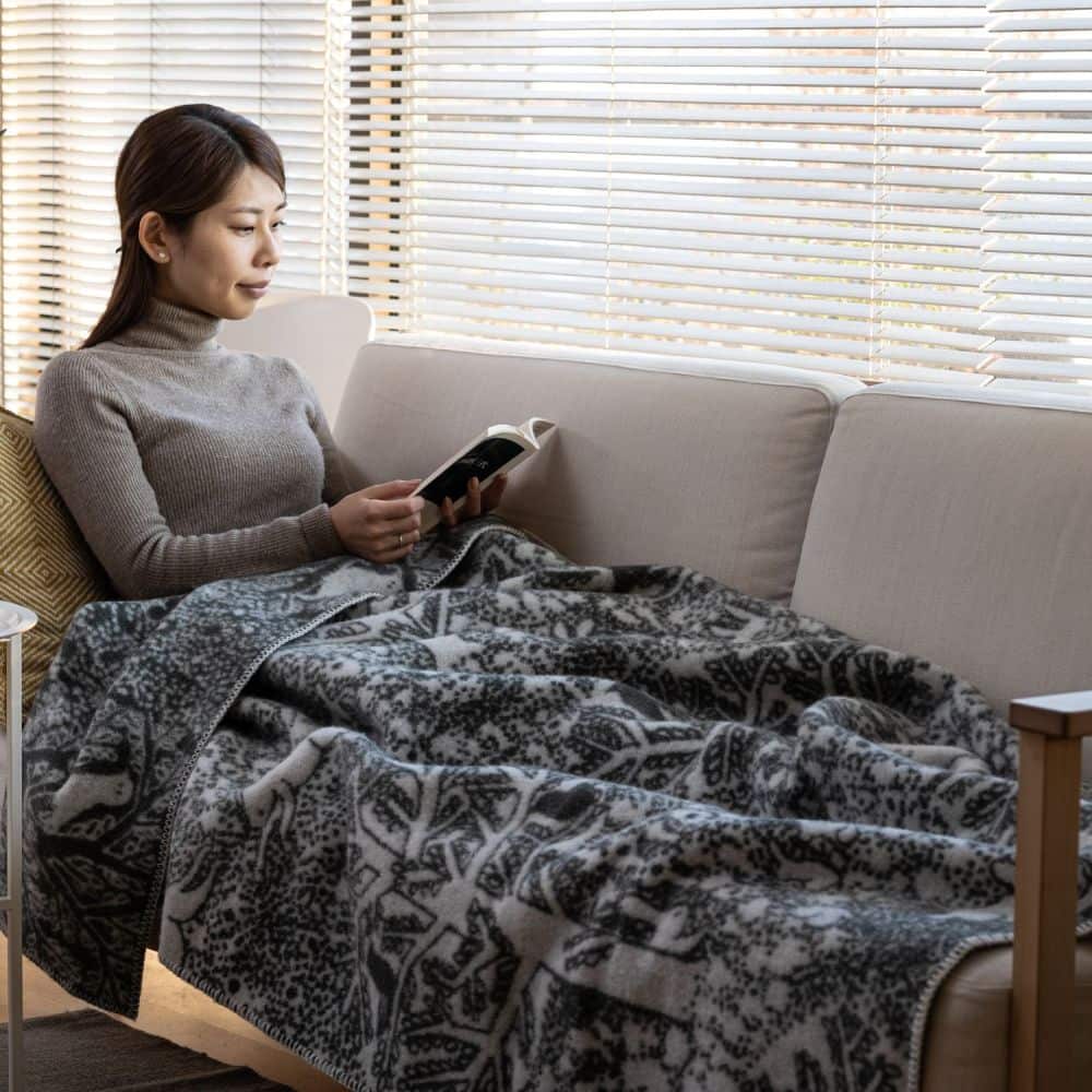 KLIPPAN/クリッパン ウール シングルブランケット rabbits play, birds