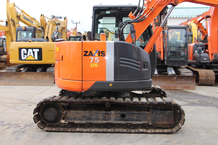 中古油圧ショベル 日立建機 ZX75US-3 配管機仕様 エルピダあおば