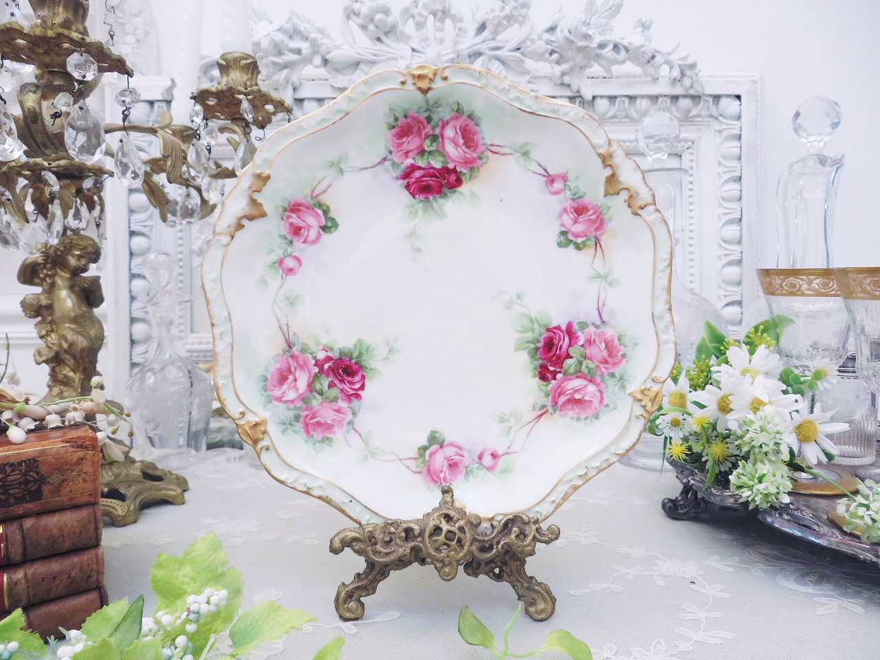 リモージュ 金彩レリーフ 薔薇のプレート - 薔薇と天使のアンティーク