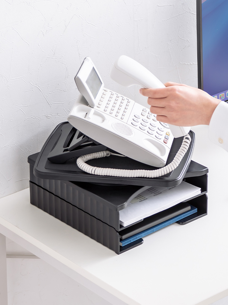 サンワサプライ】電話機を浮かせて机を有効に利用。傾斜や位置を自在に