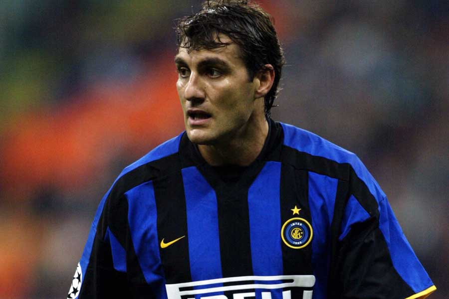 現代FWは「得点よりSNSが重要」 伝説の