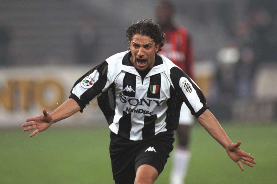 デル・ピエロのCL美技動画にファン喝采 伝説の