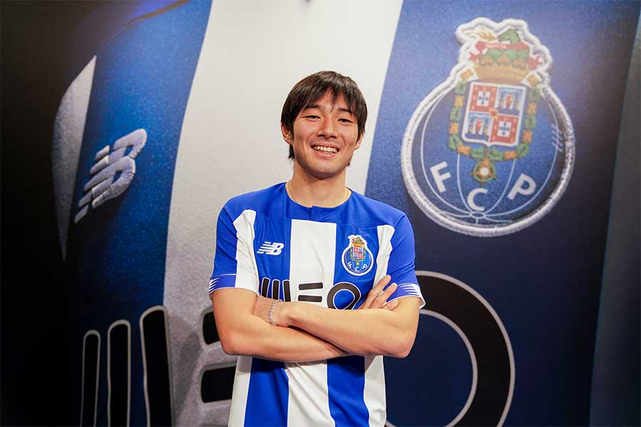 日本の魔術師」 日本代表MF中島翔哉のポルト移籍に海外ファン熱狂「君