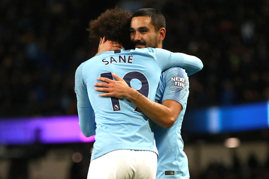 サネのバイエルン移籍の噂をシティ同僚が疑問視 「どうしても出ていき