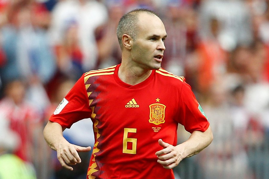 まるでCG？ 天才イニエスタ、漫画級の