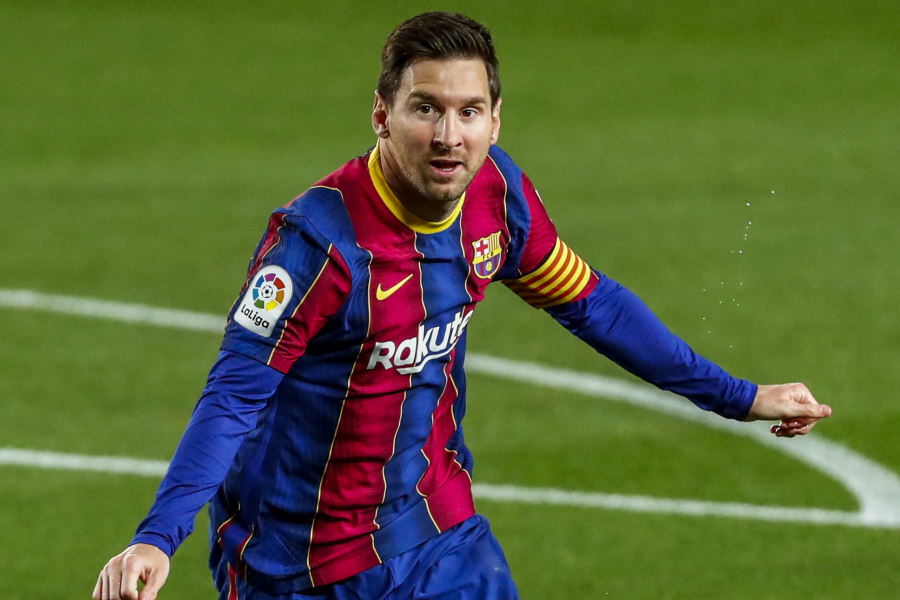 メッシ、バルサとの契約延長を急がない理由 