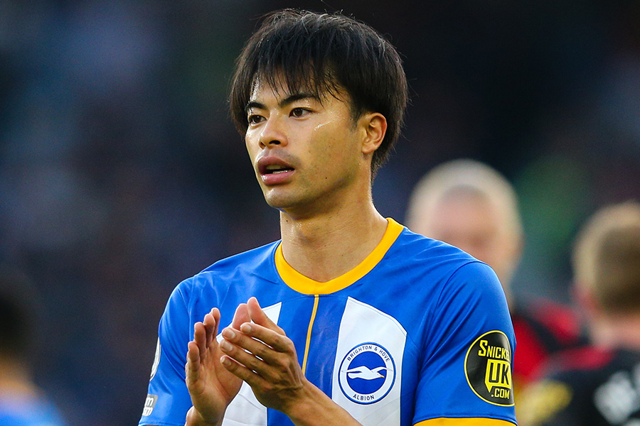 三笘薫が「完全にチームの顔」 ブライトンの新2ndユニフォームが