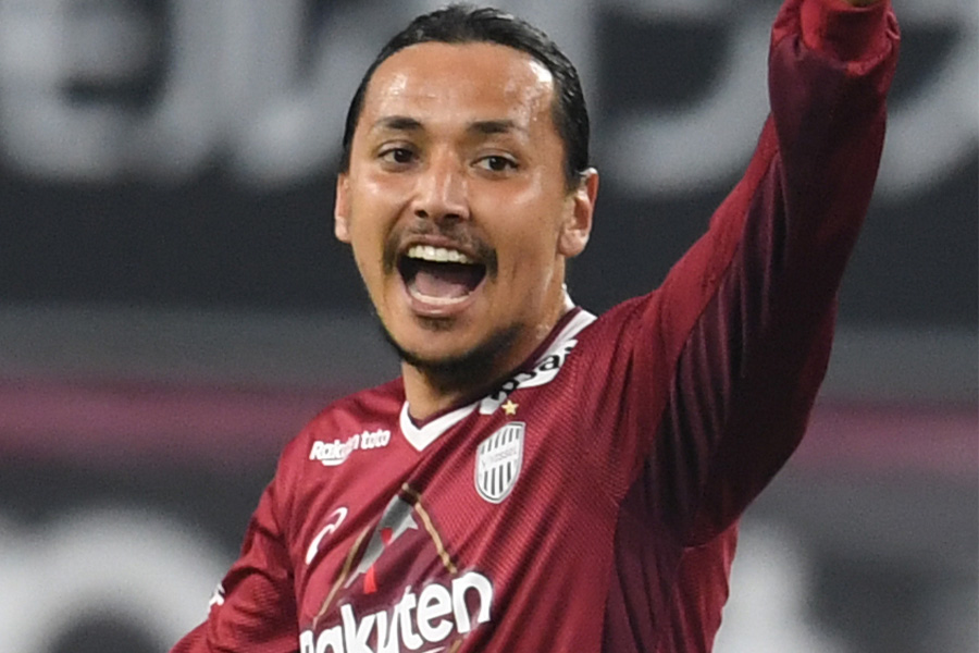 神戸DFが「武装戦線クラスにイカつい」と話題 Jリーガーも仰天「街で目