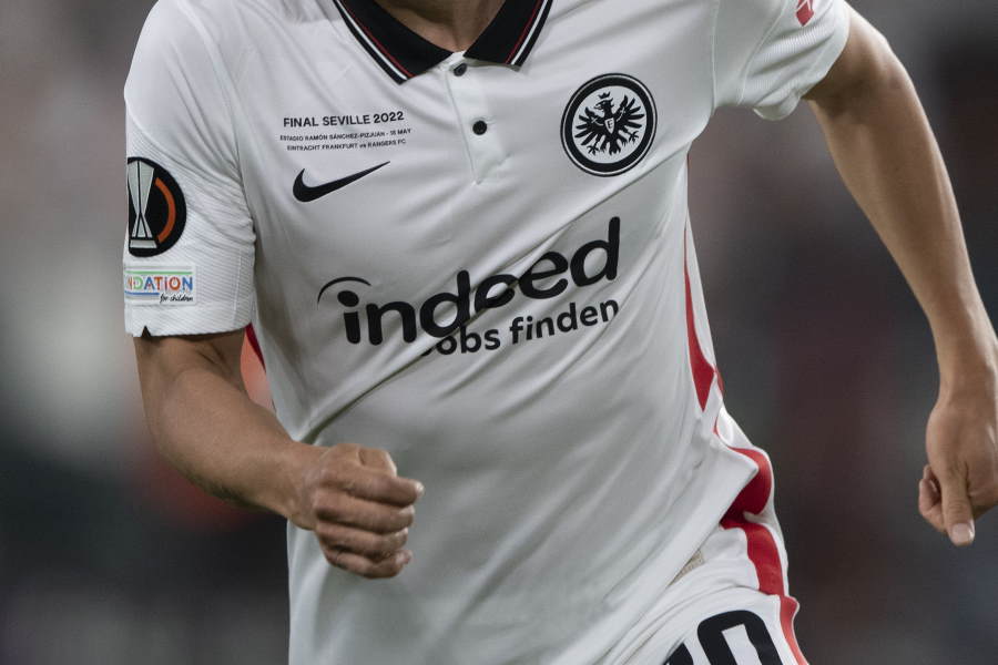 長谷部誠ら着用…フランクフルトの