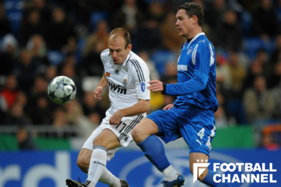 何度見ても美しいロッベン氏の超絶ループ！レアル時代にCLゼニト戦で