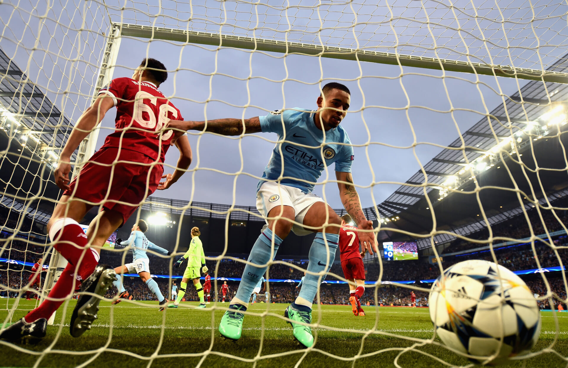 アグエロ最大化とゼロトップ時代を経てホーランド獲得＋偽CBで完成形へ