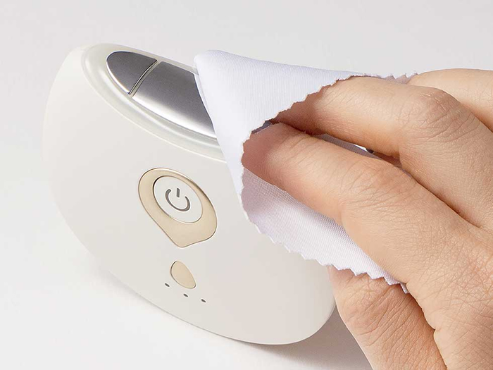 正規店】エナージュ フェイス用EMS美顔器 リフト美顔器 ホット＆クール