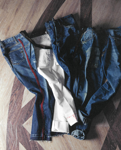 MAURIZIO MASSIMlNO×FEELCYCLE | 暗闇バイクエクササイズ