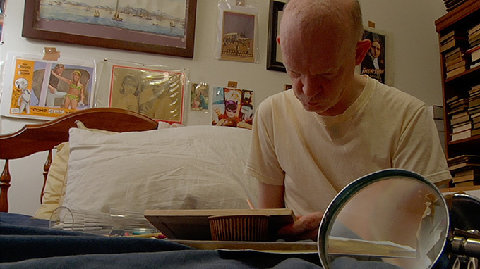 映画『美術館を手玉にとった男』逮捕されないニセ作画家を追った衝撃の