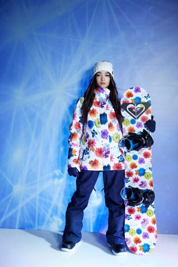 ROXY×蜷川実花のM / mika ninagawa、桜や蝶がモチーフのスノーウェア