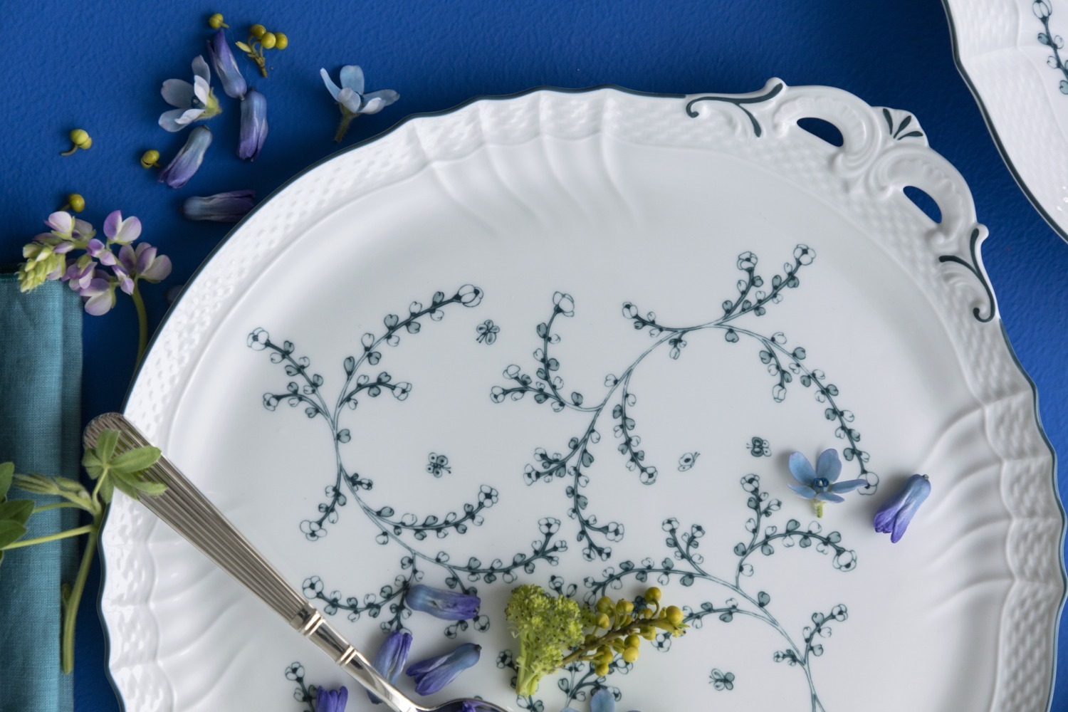 ミナ ペルホネン皆川×老舗陶磁器リチャード ジノリ、新作フラワー