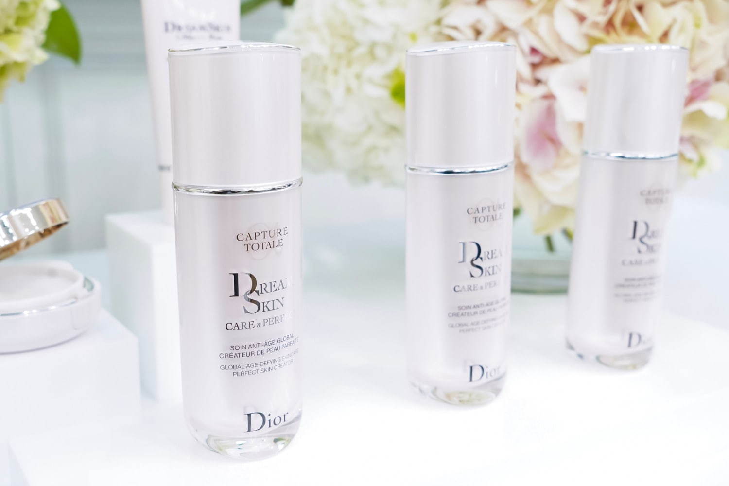 ディオールNO.1乳液「カプチュール トータル ドリーム」が進化、瞬時に