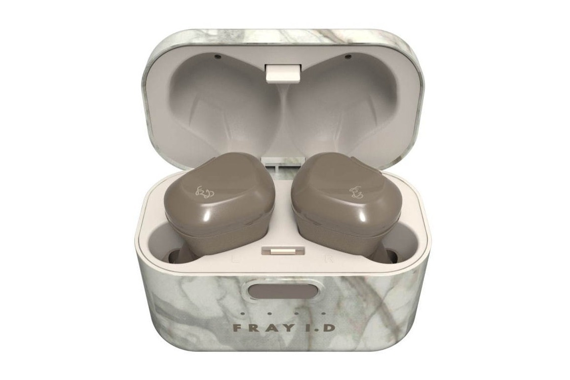 フレイ アイディー限定ワイヤレスイヤホン“マーブル模様”のケース入り