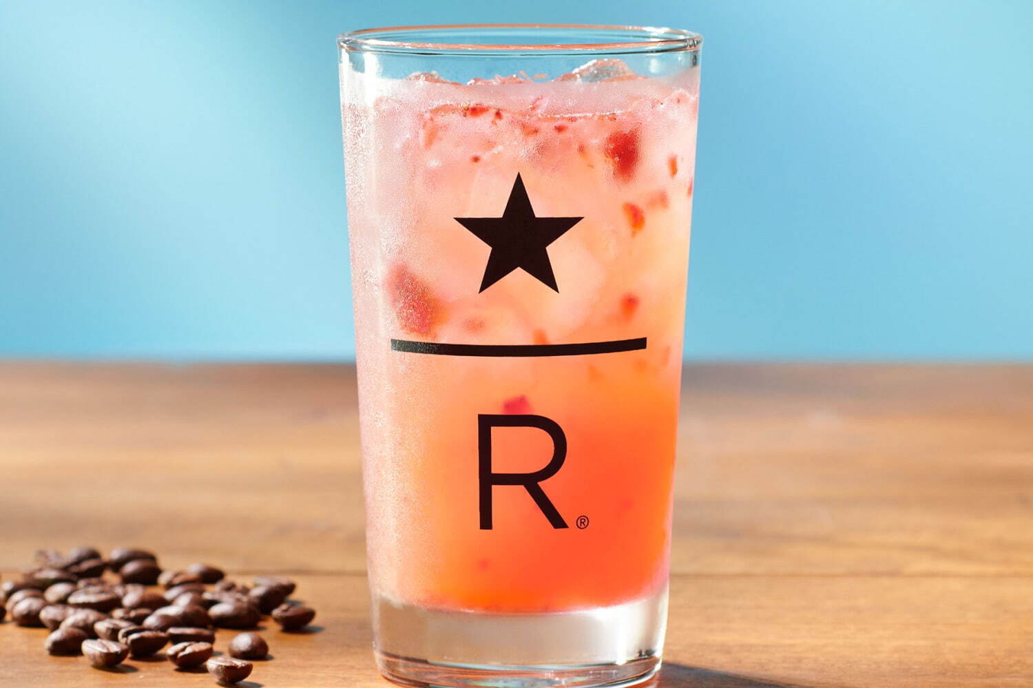 スターバックス、透明なコーヒー×果実の新感覚ドリンク「コーヒー