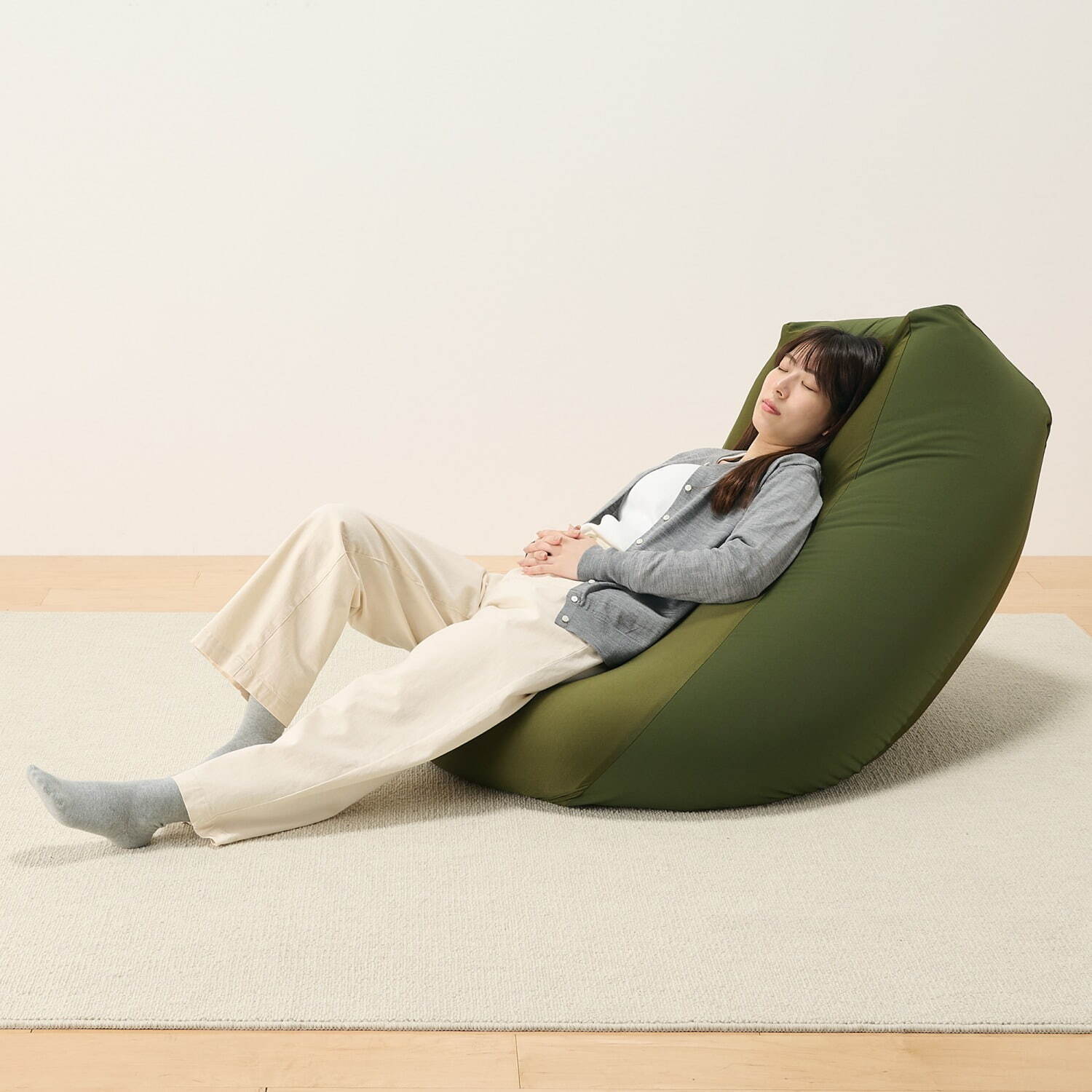 無印良品「体にフィットするソファ」に新作“長方形”タイプ、縦or横置き