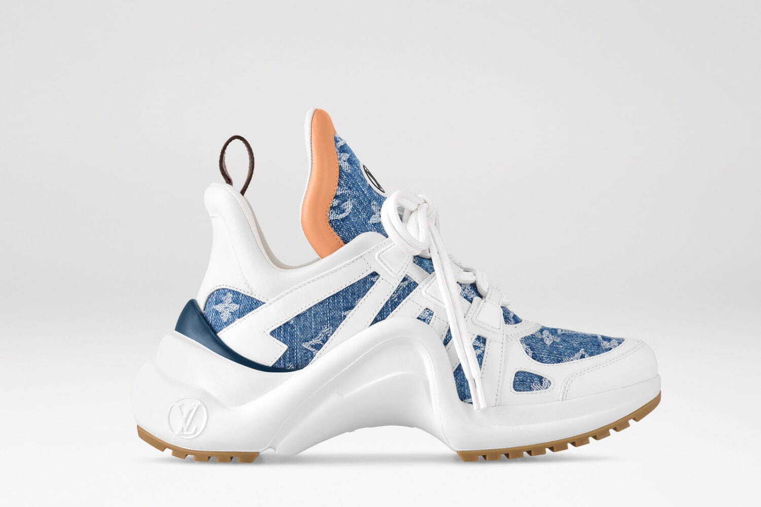 ルイ・ヴィトンからモノグラム・デニムのウィメンズシューズ、波型