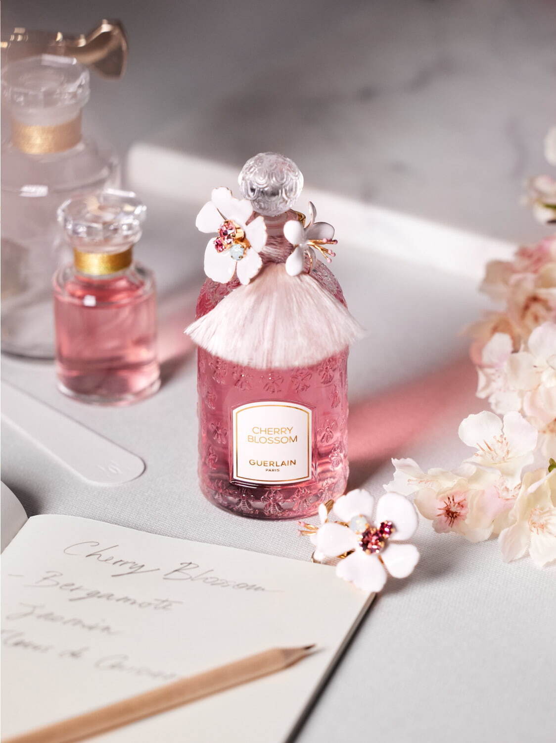 写真6/7｜ゲラン“桜香る”24年春フレグランス「チェリーブロッサム
