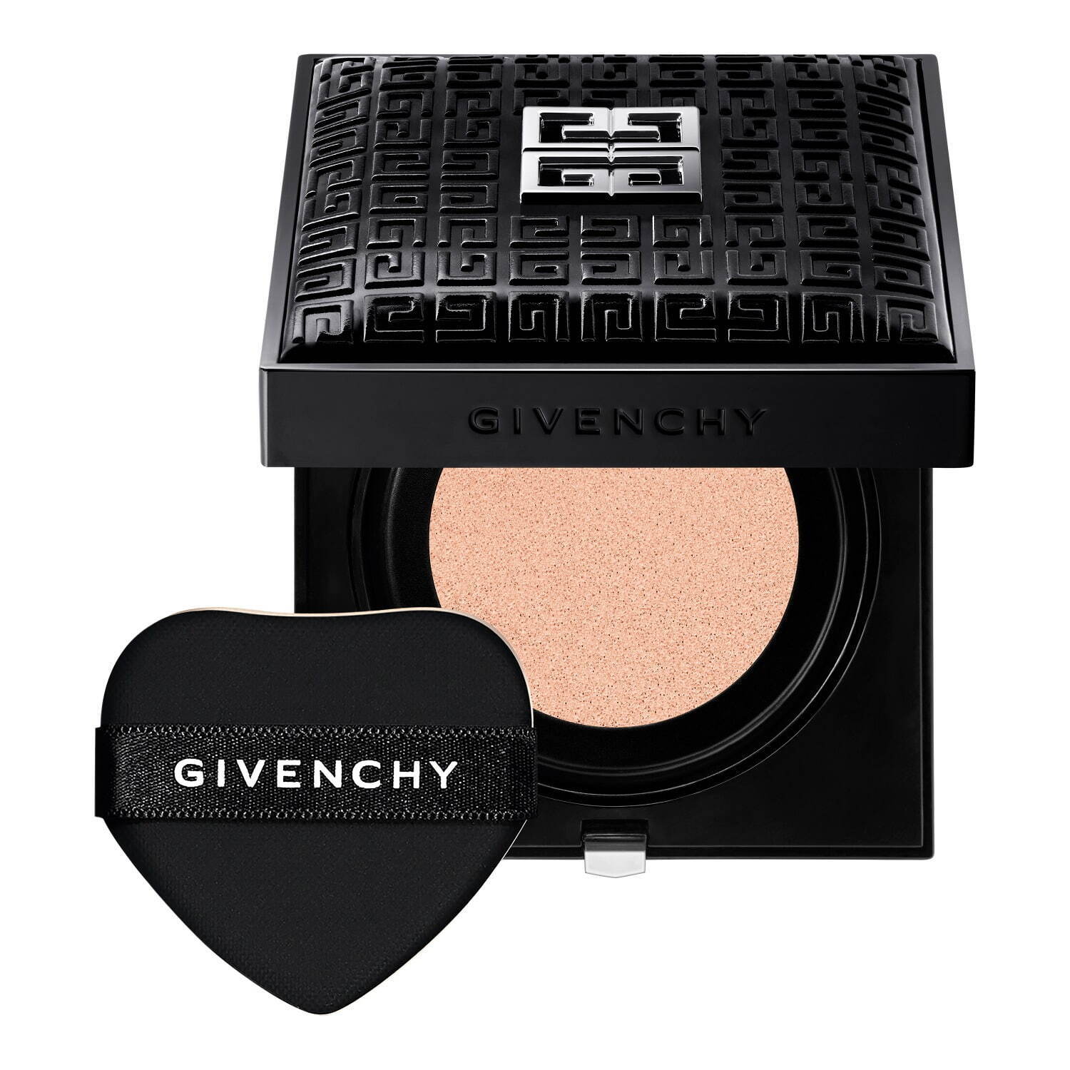 ジバンシイ「プリズム・リーブル」スキンケア感覚のクッションファンデ